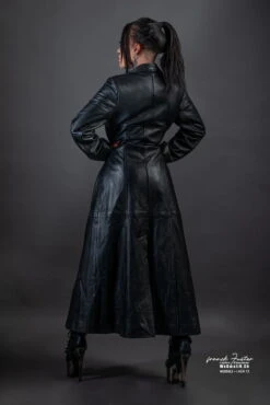 Long Manteau Gothique Cuir Femme -Cosplay 03longmanteaugothiquecuirfemmeaadsc 5109 modifier 1 900