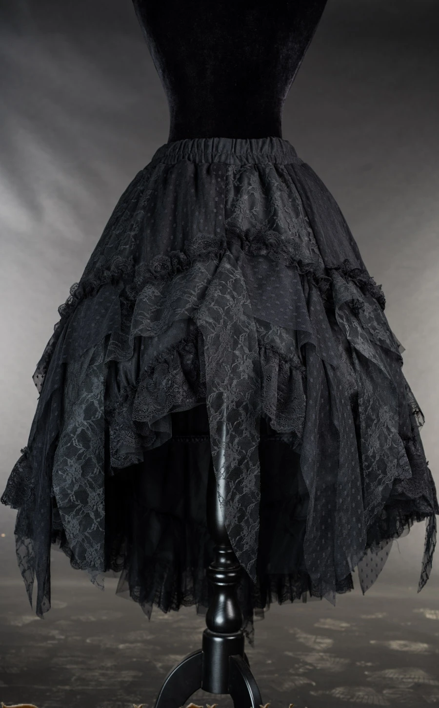 Jupe Gothique à Volants 4 Jupe Gothique à Volants – Image 2