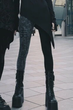 Leggings KILLSTAR 'two Faced' 8 Leggings KILLSTAR 'two Faced' -Cosplay two faced witch leggings x1600 900